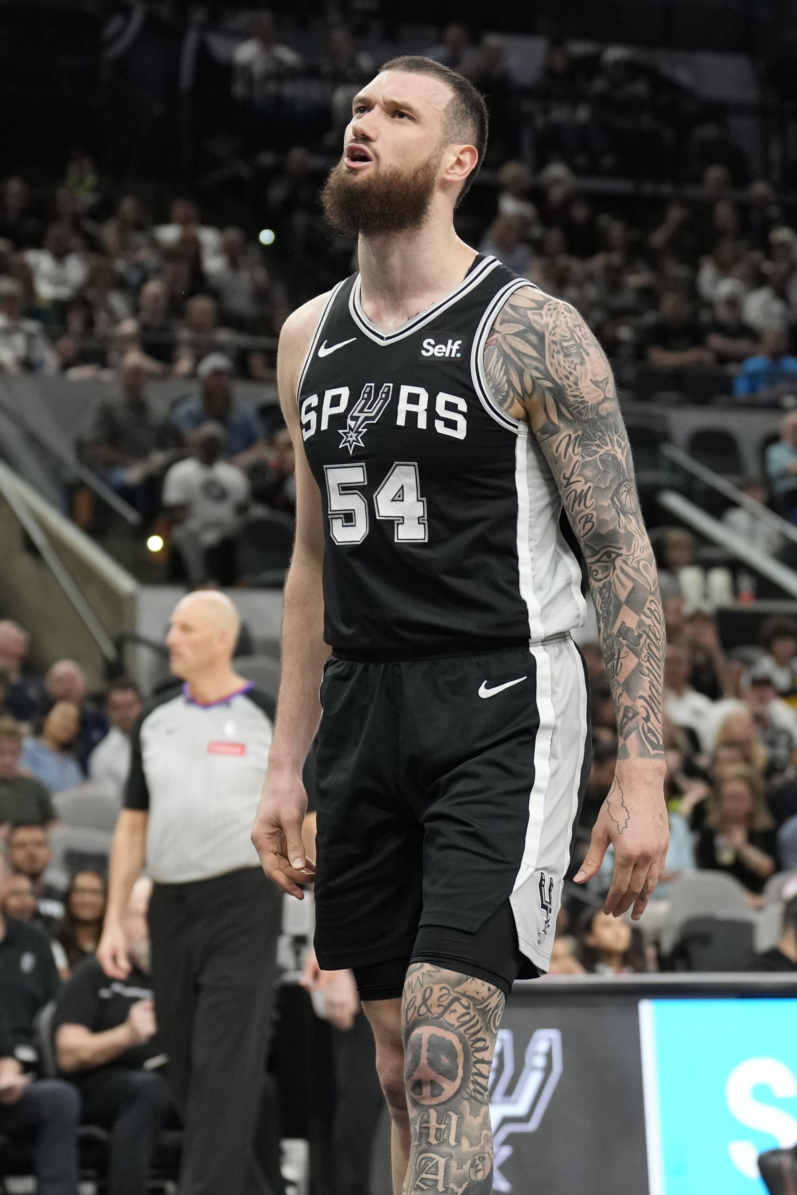 马穆谈被球迷喊MVP：有片晌我灵魂出窍 这真的爆发了吗？？？？？