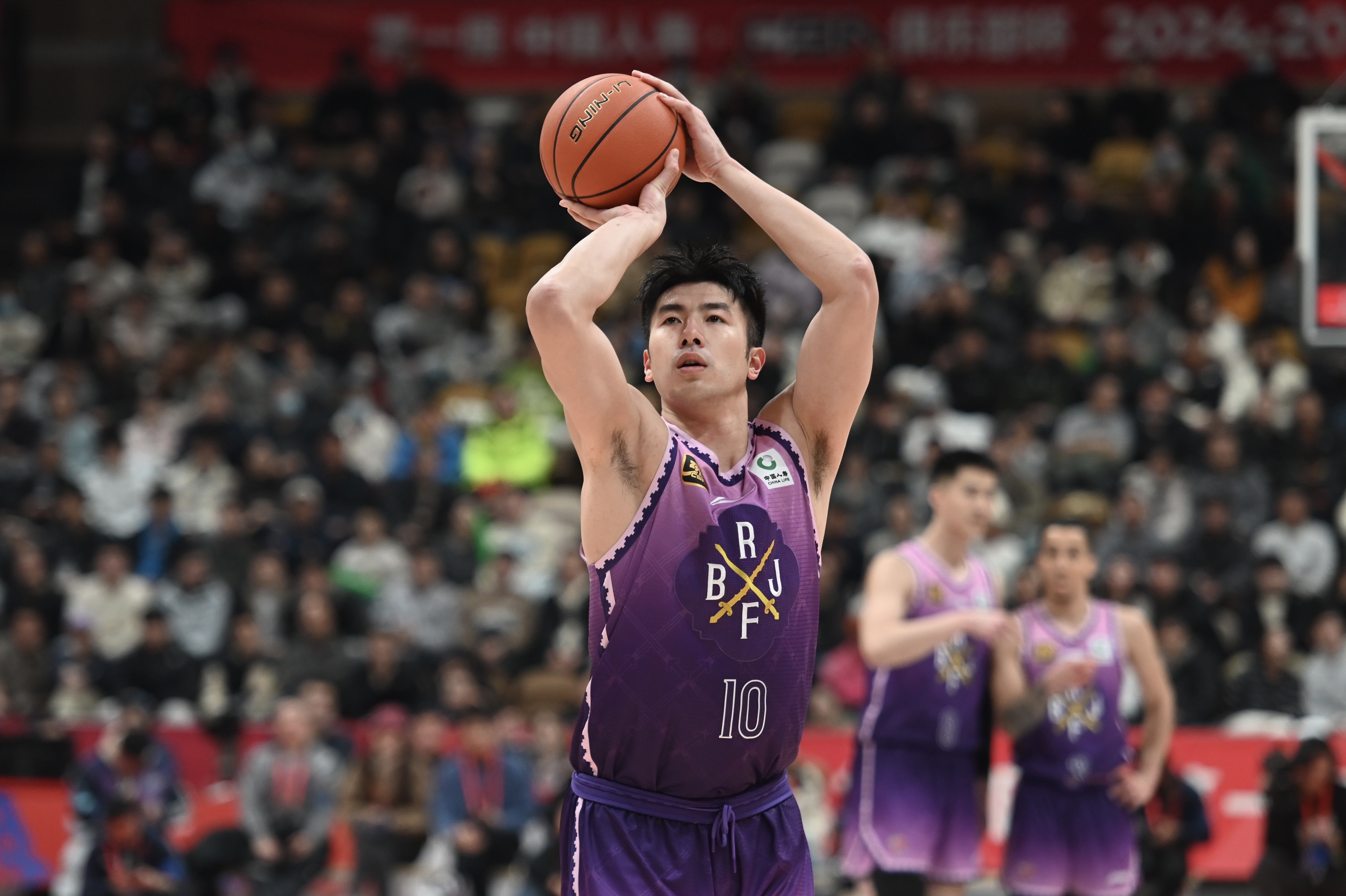 手感火热！邹雨宸半场6中6拿下15分 包办北控开场前九分